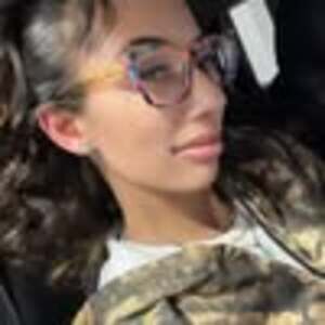 Meet your Posher, Lia 🫦